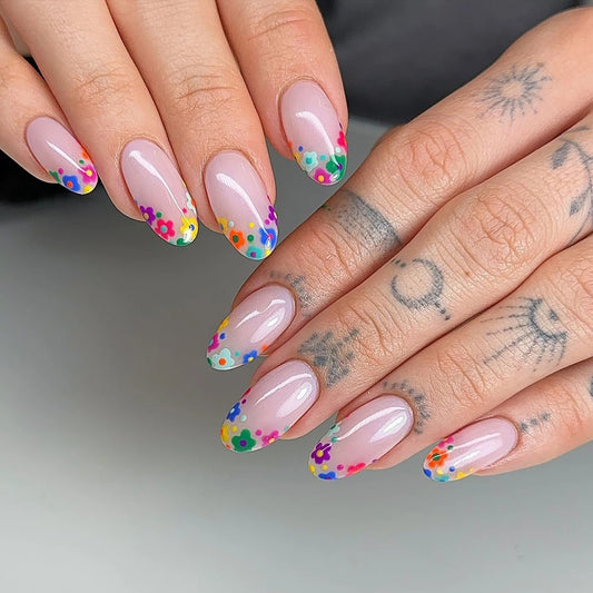 Feeling Floral 24 Piece Nails